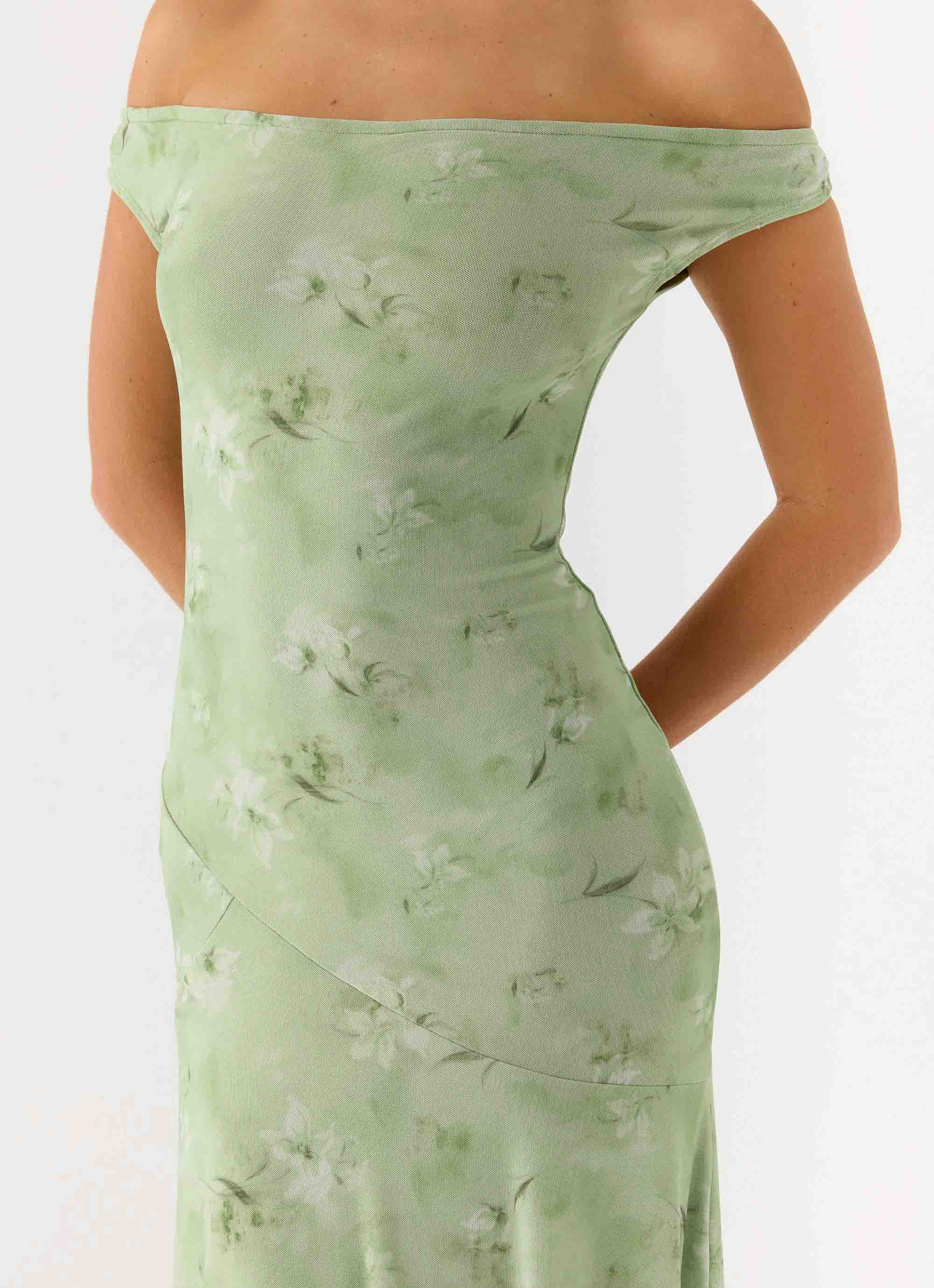 Wasting Time Maxi Dress Blurred Lime