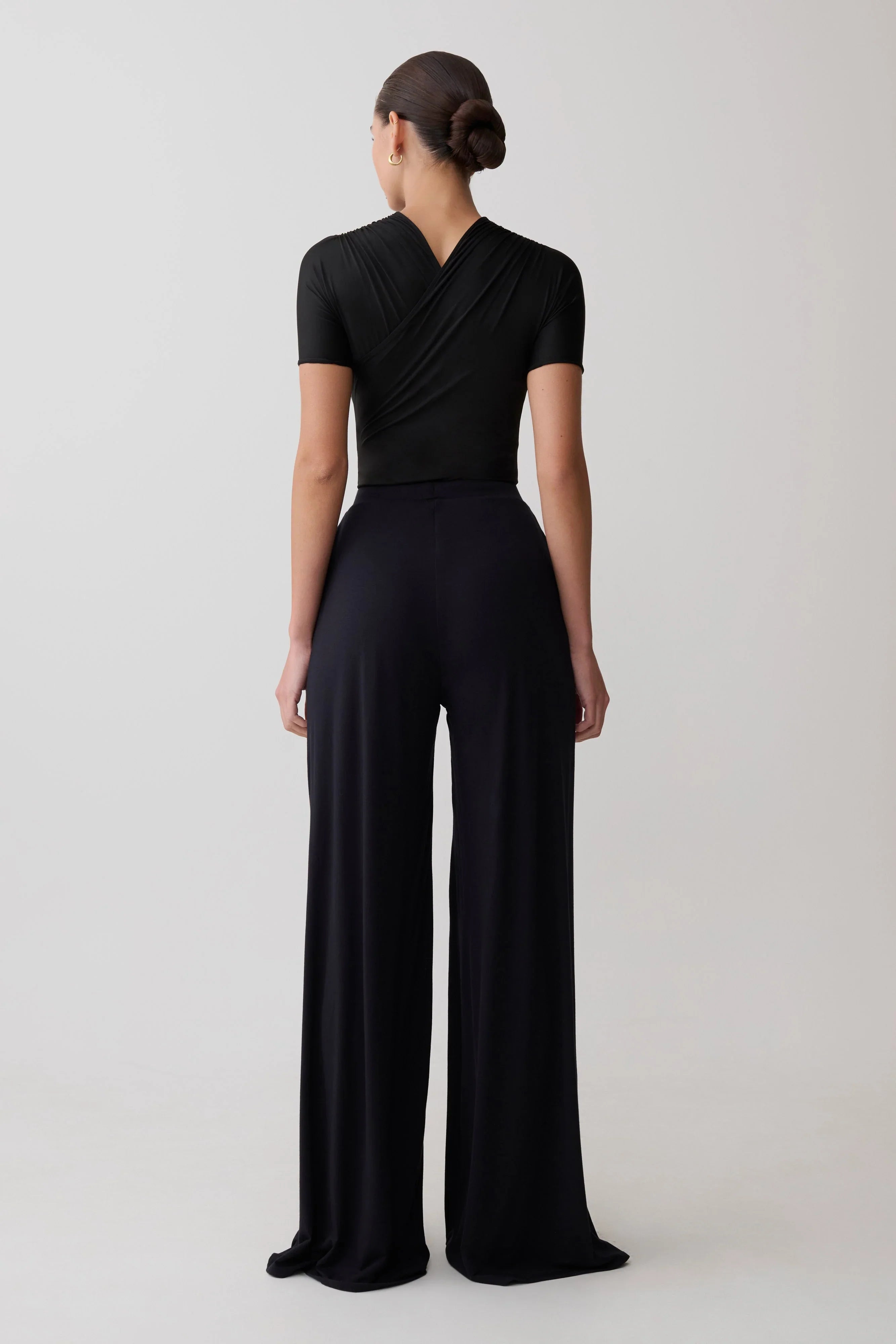 Junie Shortsleeve Cross Over Bodysuit Black