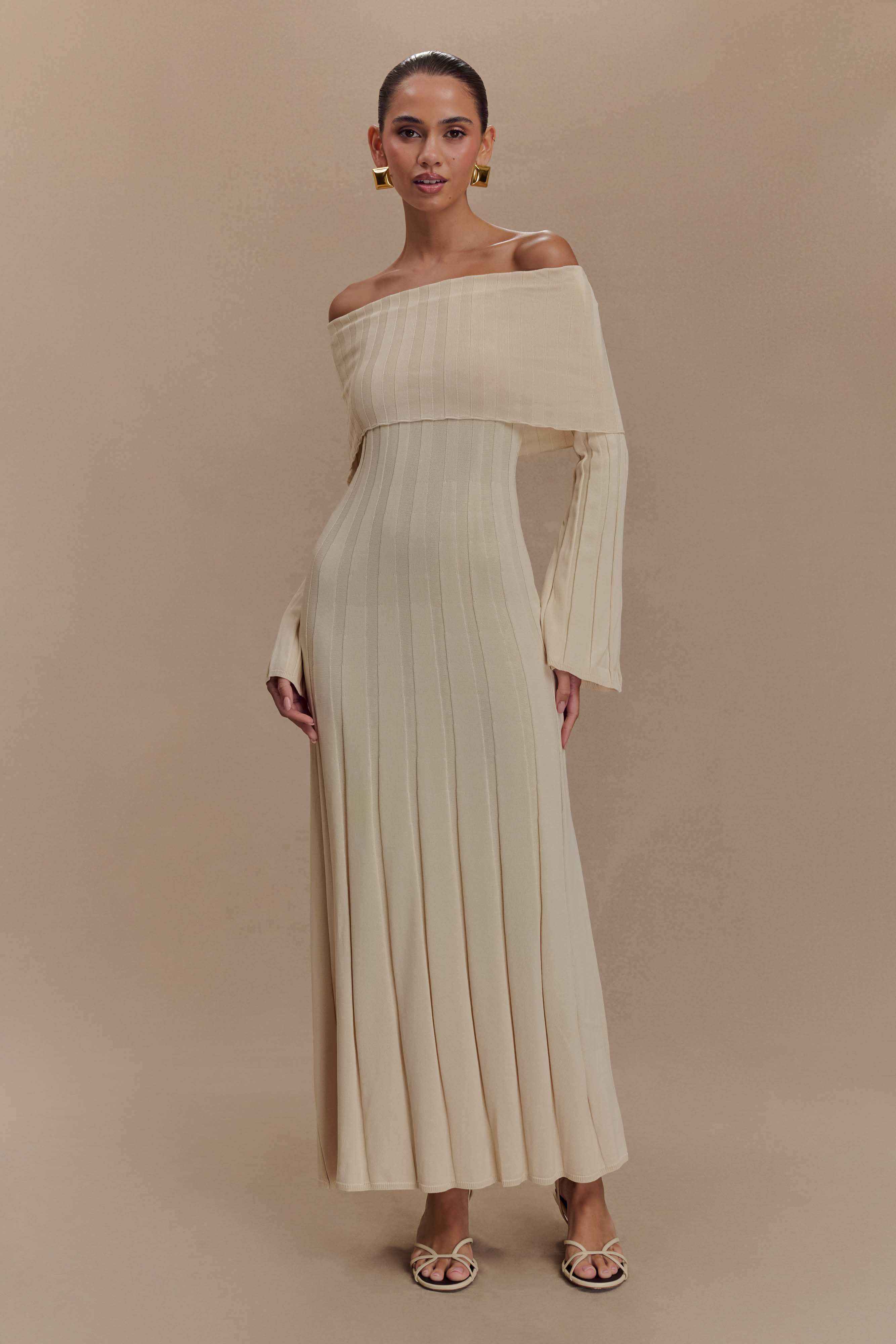 Alonza Long Sleeve Knit Midi Dress Cream