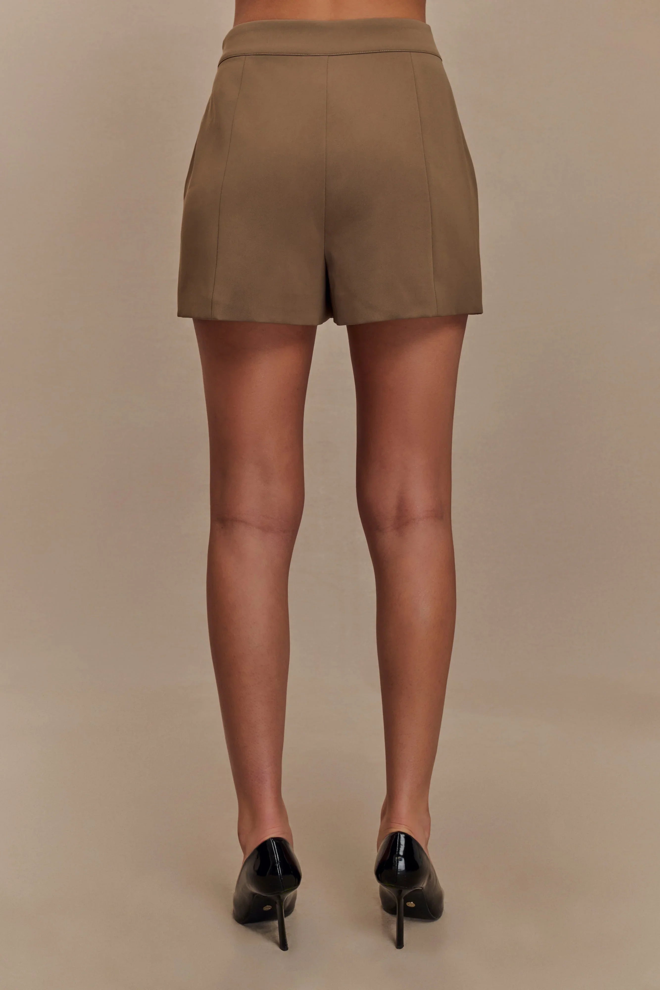 Korrie Suiting Short Cacao Brown