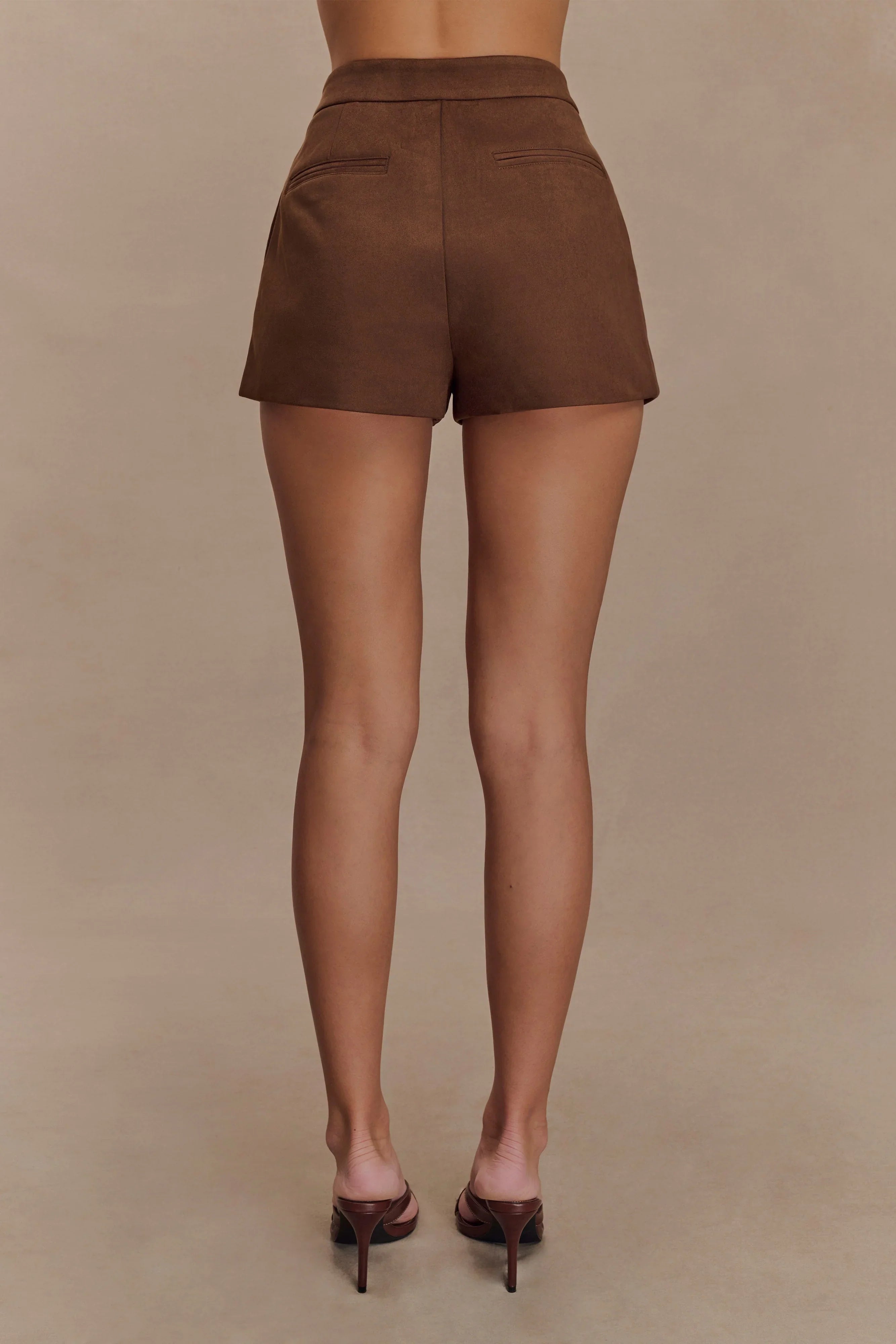 Sally Faux Suede Short Milk Chocolate