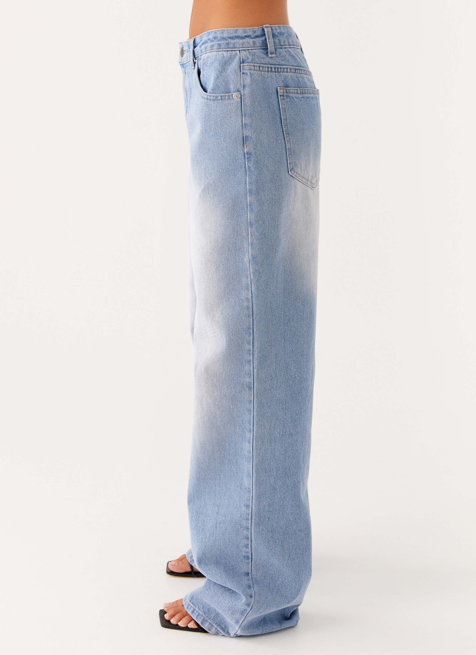 Back Again Straight Leg Denim Jeans Light Wash Blue