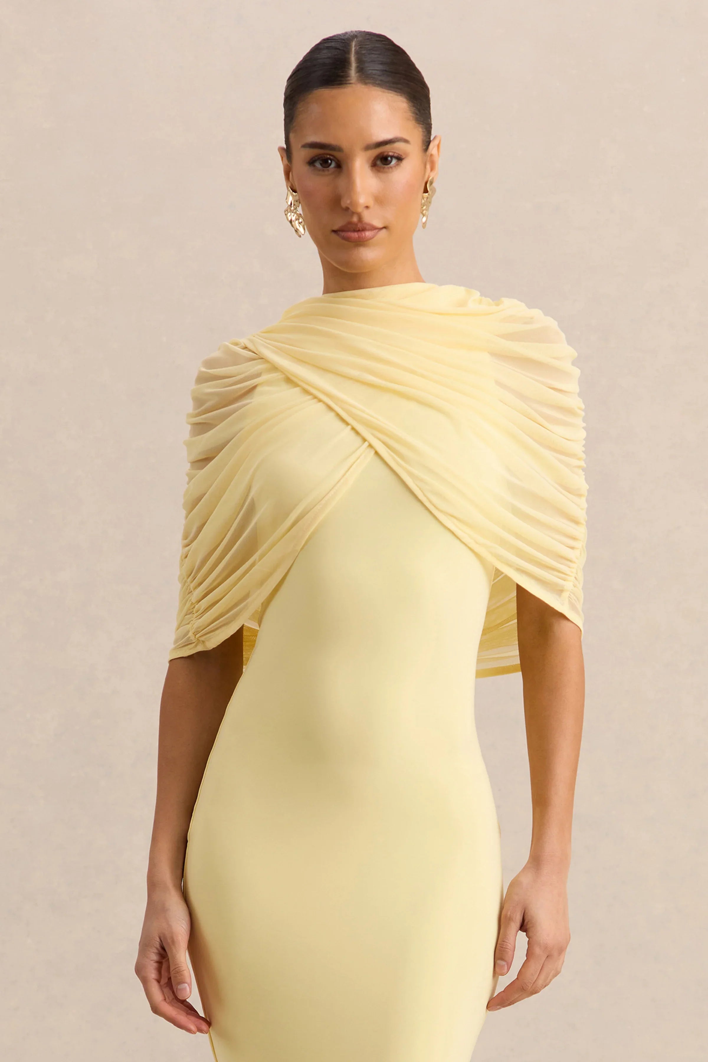 Magoria Lemon Mesh Round Neck Cape