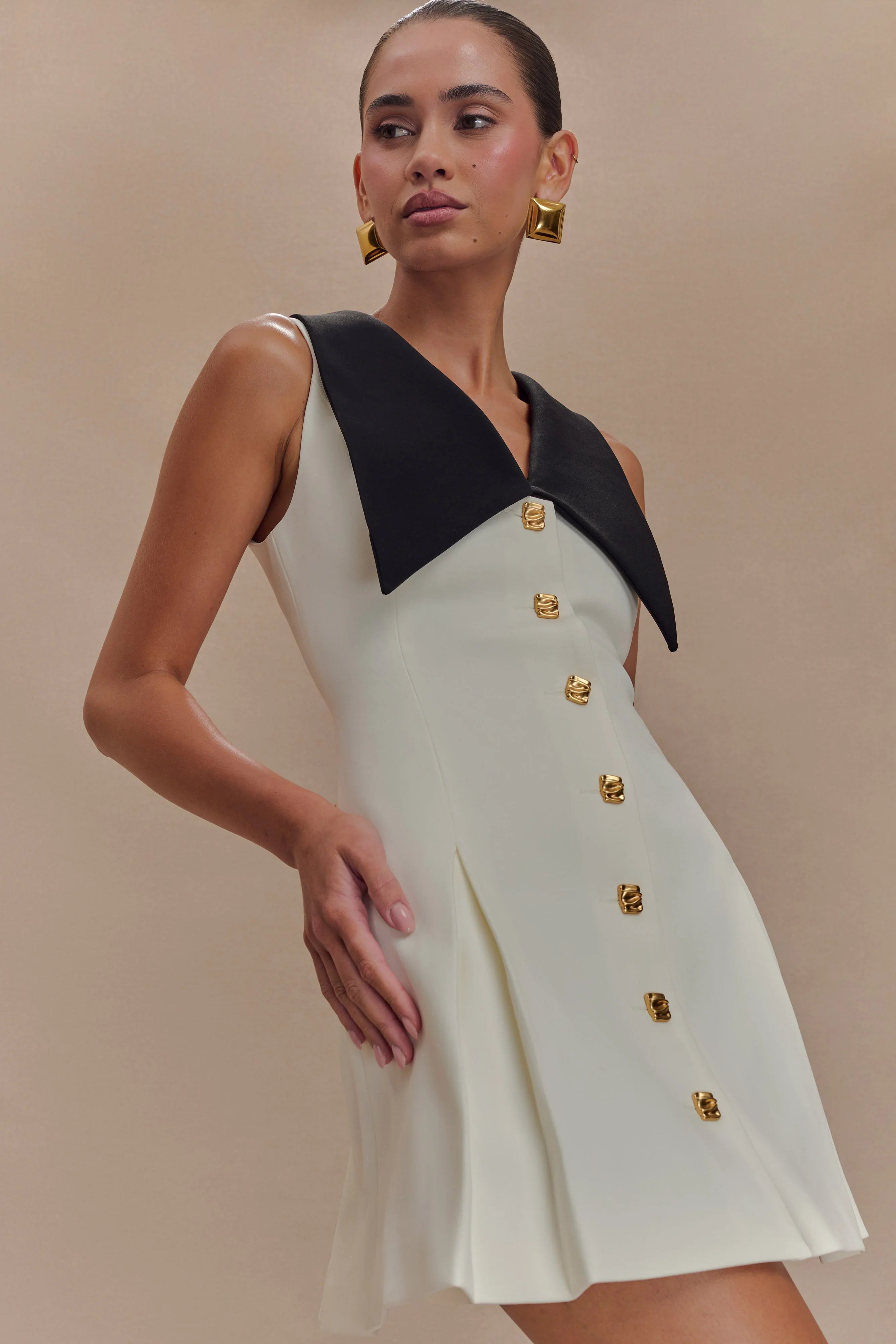 Oli Sleeveless Contrast Mini Dress Ivory Black